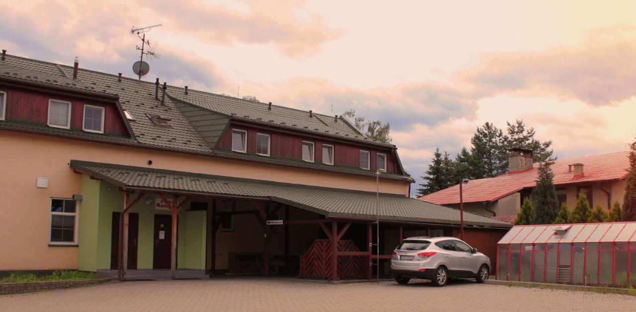 Hotel Pod Zelenou Cesky Tesin Exterior foto